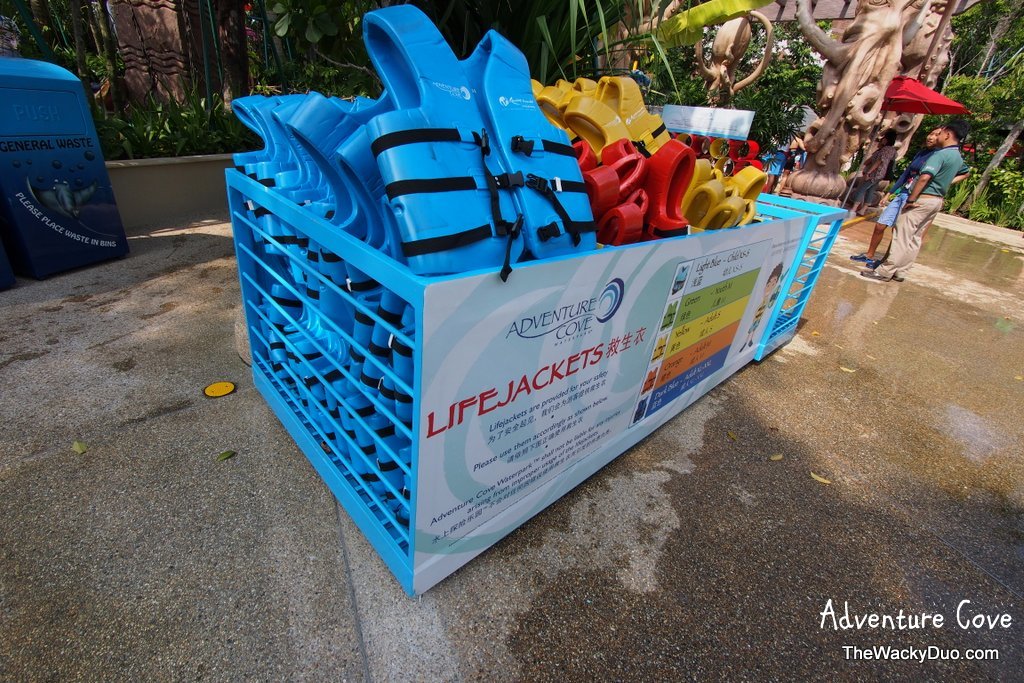 Splash splash Adventure Cove Waterpark Singapore