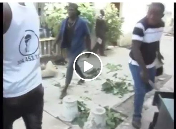 Nigerians Destroyed Their Nigeria's Embassy In Senegal