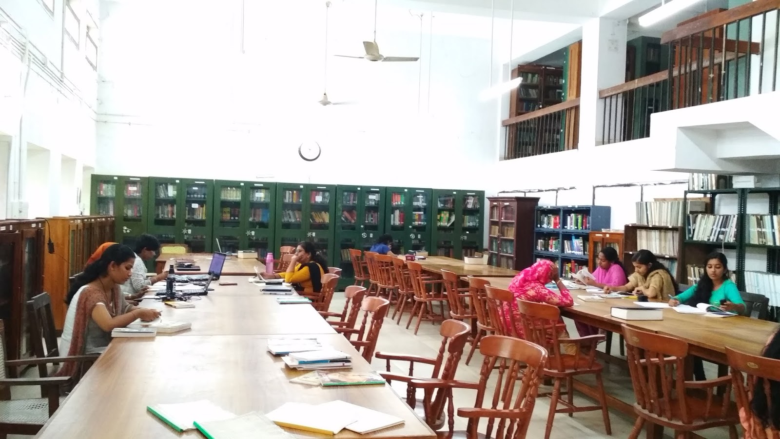 CALICUT UNIVERSITY MALAYALAM DEPARTMENT LIBRARY