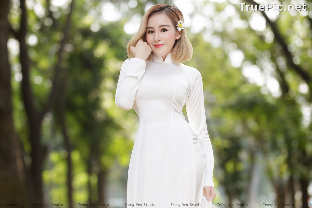 Image The Beauty of Vietnamese Girls with Traditional Dress (Ao Dai) #4 - TruePic.net - Picture-52