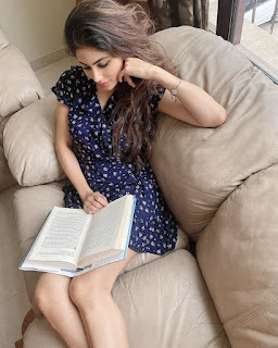 Mouni Roy Social Media Images 13-04-2020