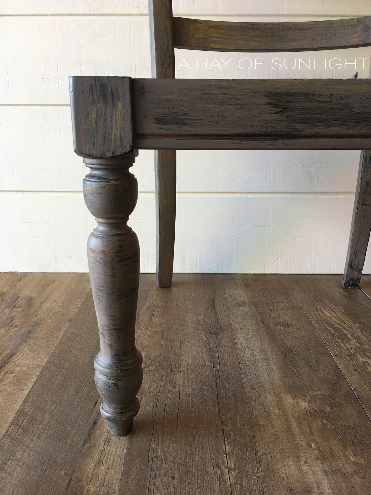 Transform Dining Chairs with Chalk Paint to get a Restoration Hardware Weathered Faux finish by arayofsunlight.com