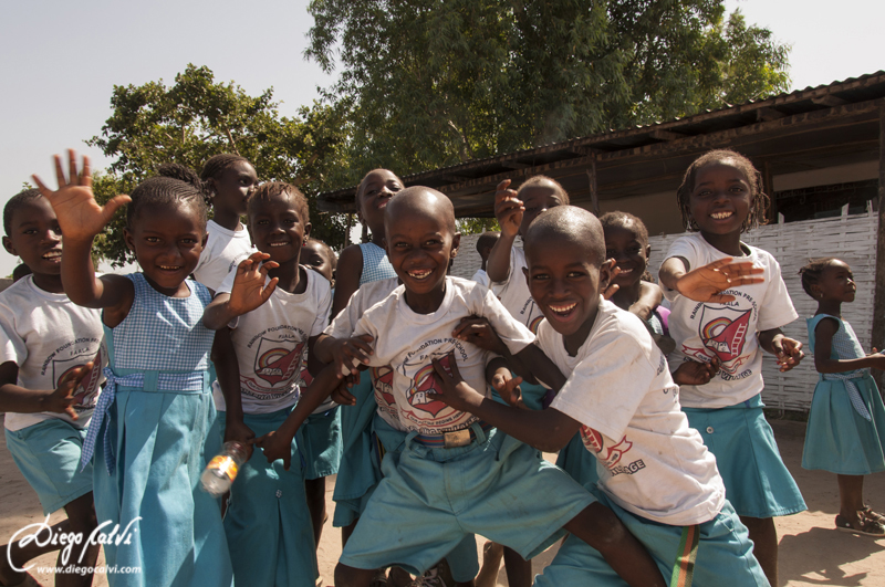 Misión Material Escolar para los niños de Gambia - Gambia, el país de los niños (4)