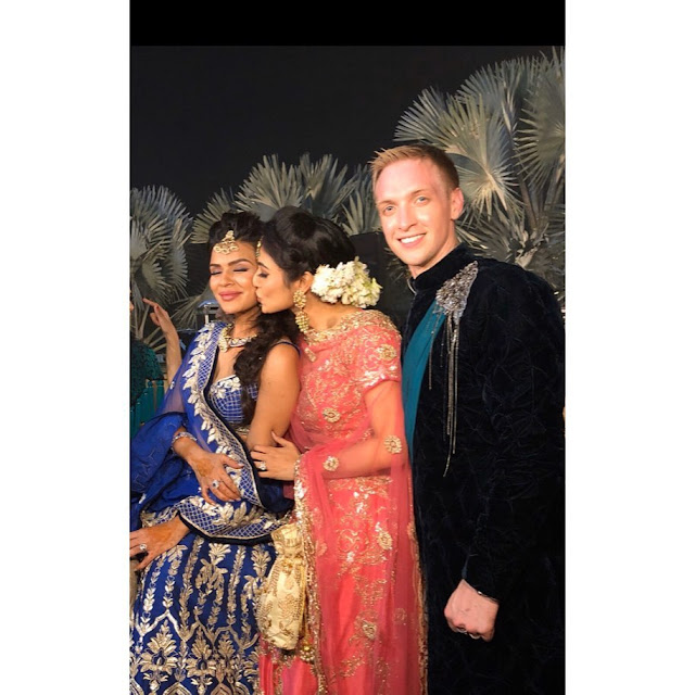 Mouni Roy Social Media 27/11/2019