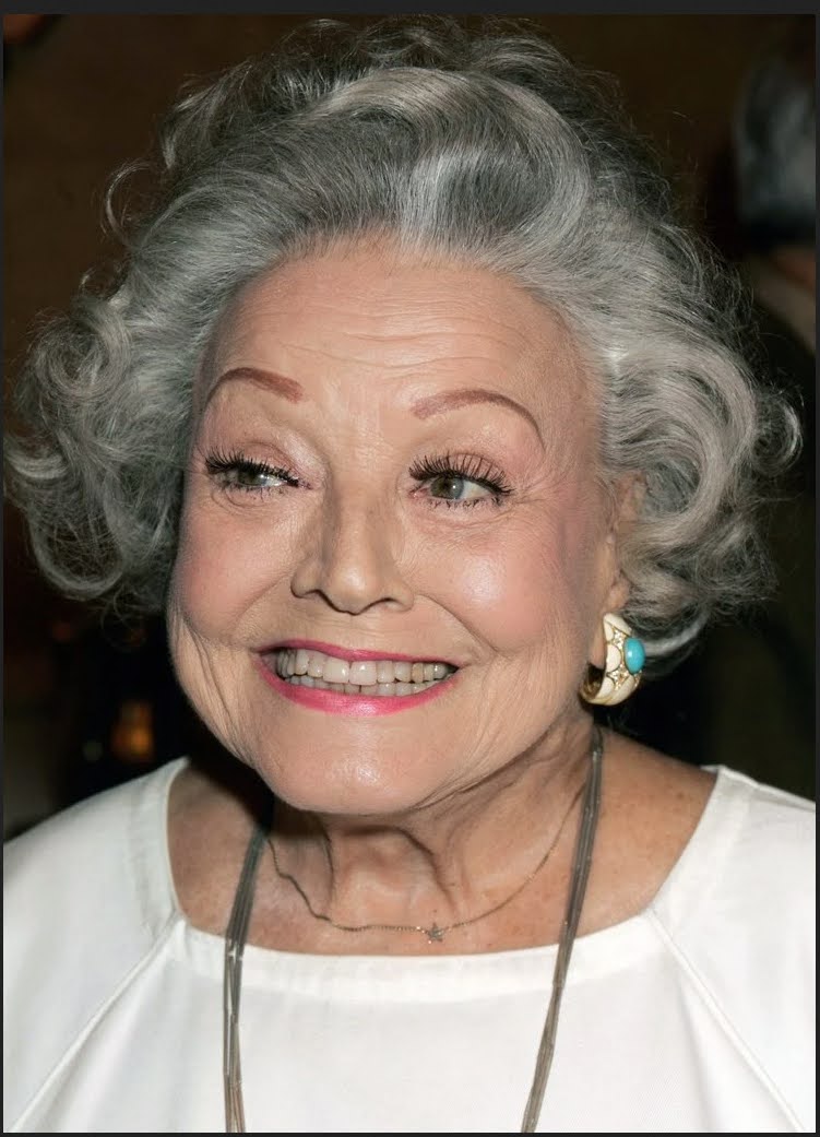 The Styrous® Viewfinder Kay Starr A shimmering light