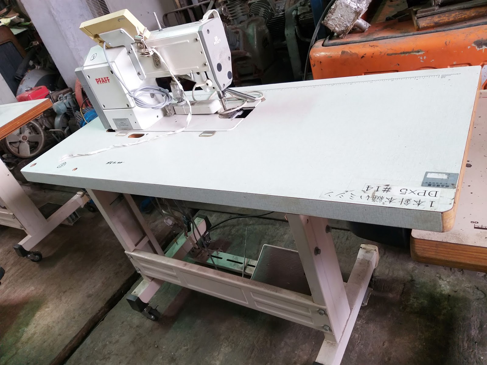 Products Pfaff 1183 Industrial Sewing Machine