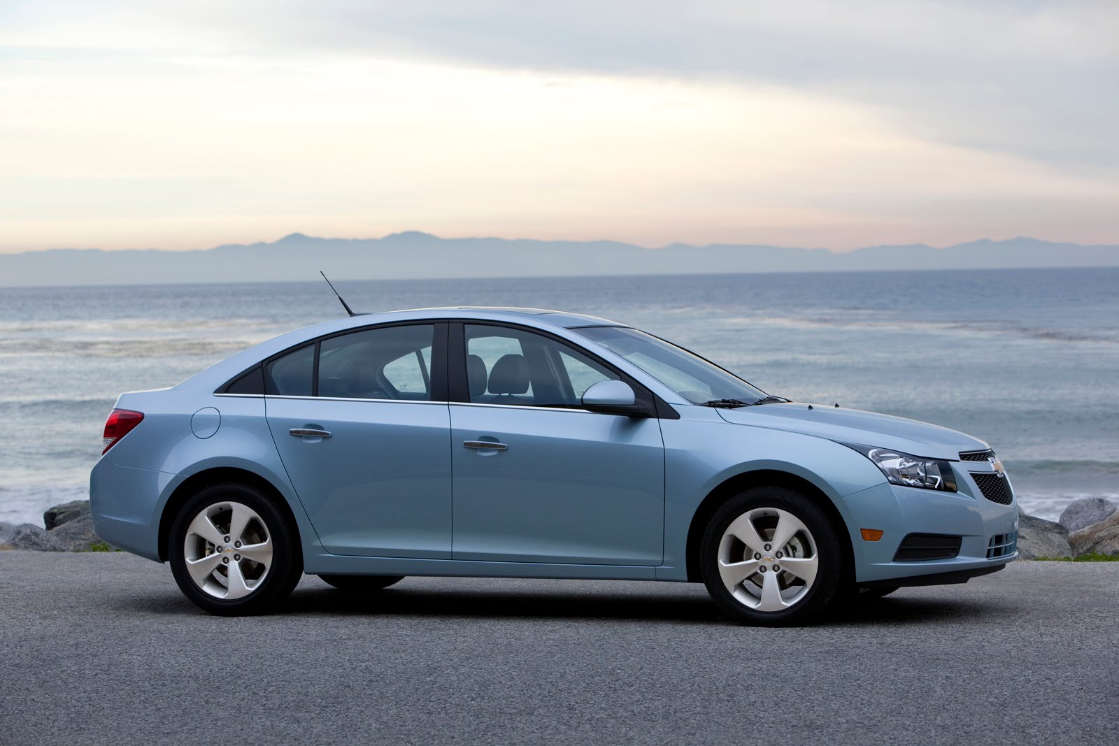 GM Recall Chevrolet Cruze Models for 2011 - Auto Blitz Through: GM