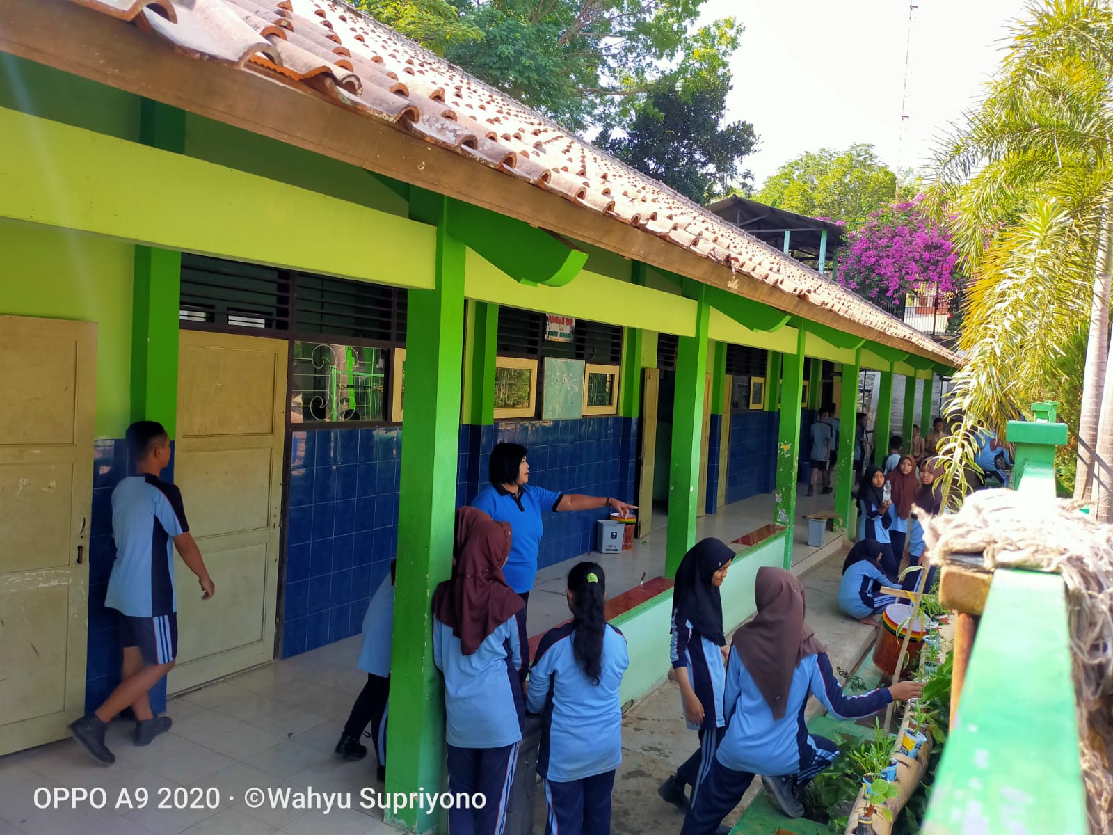 Motivasi Siswa Jaga Lingkungan Sekolah dengan Gerakan