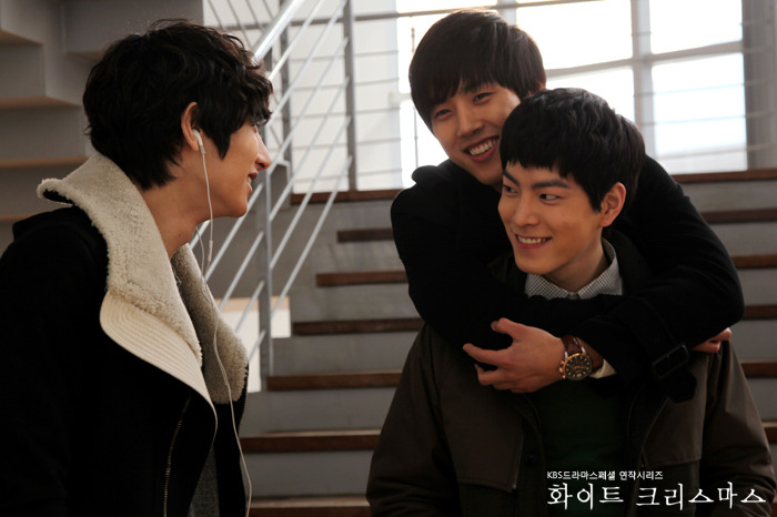 Белое рождество дорама. Белое рождество дорама. Белое рождество дорама. Белое рождество дорама 2011. Белое рождество.