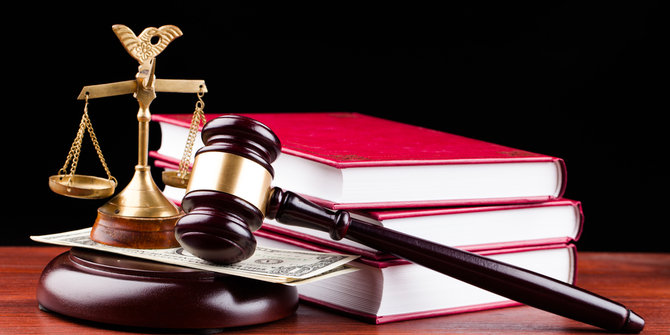 Artikel Arti dan Hakikat Hukum