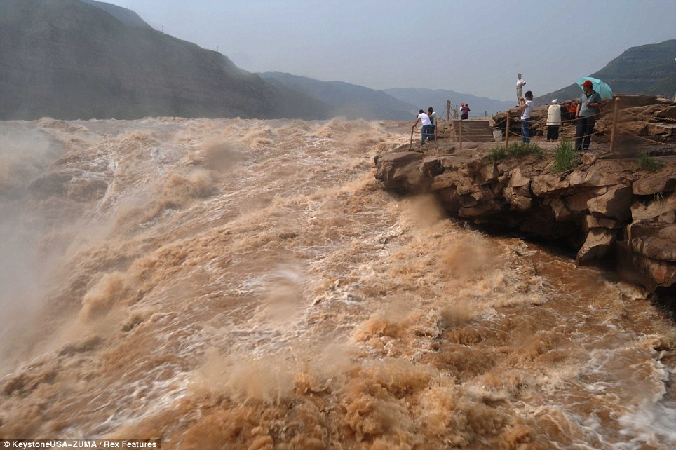 The Amazing World The Yellow River (The Cradle of Chinese