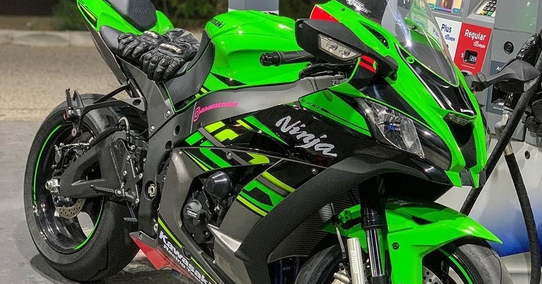 Fastest zx10r ever what a heaven bike from the Kawasaki in terms of mileage, price ,power
