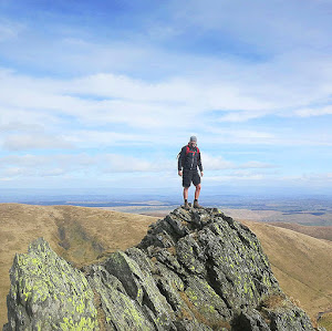 STUART HODGSON - AKA. THE HIKING PHOTOGRAPHER