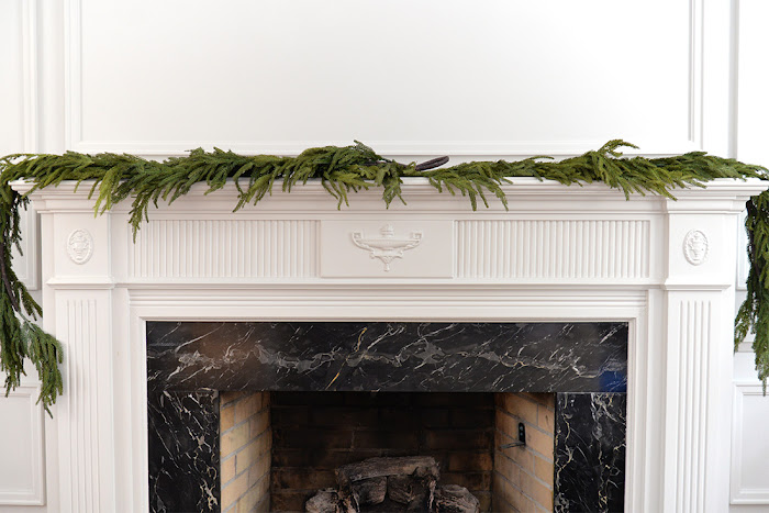 how to hang garland on mantle, how to hang garland on mantel, hang christmas garland, garland on fireplace mantel