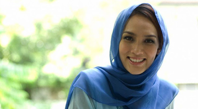Hargailah Perempuan, Sebagaimana Kamu Meghargai Ibu dan Saudara Perempuanmu Hargailah Perempuan, Sebagaimana Kamu Meghargai Ibu dan Saudara Perempuanmu