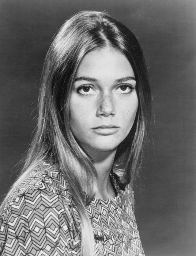 35 Beautiful Photos of Peggy Lipton in the 1960s and ’70s Vintage