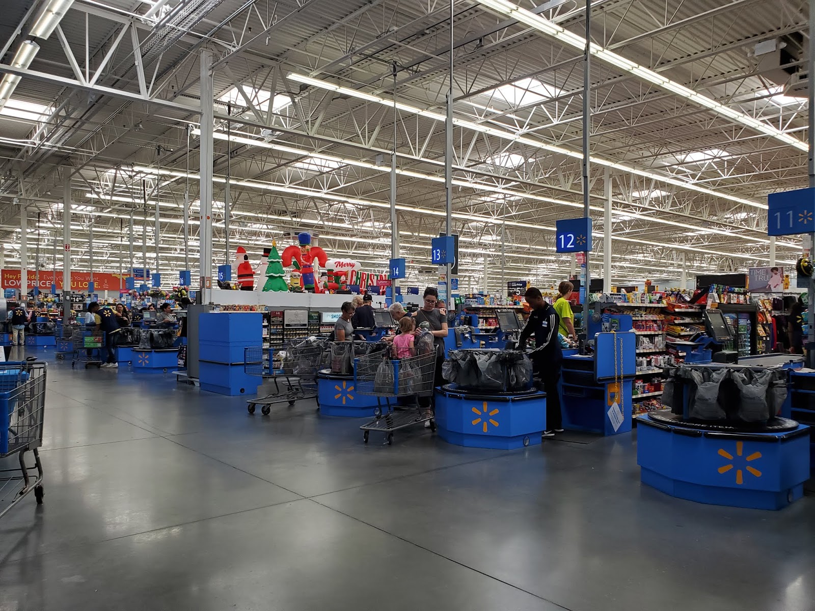 Walmart 3418 Wesley Chapel, FL