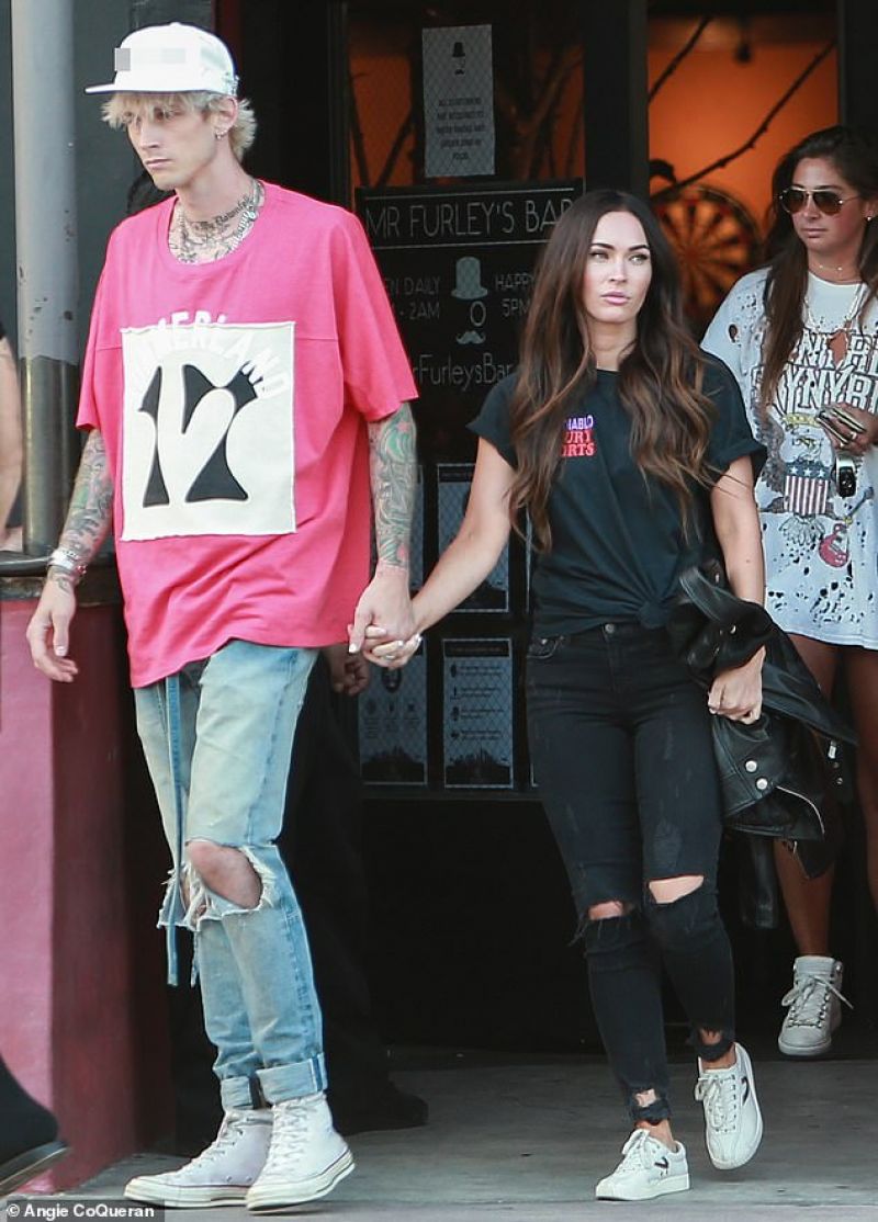 Megan Fox With Machine Gun Kelly In Sherman Oaks 06 15 2020