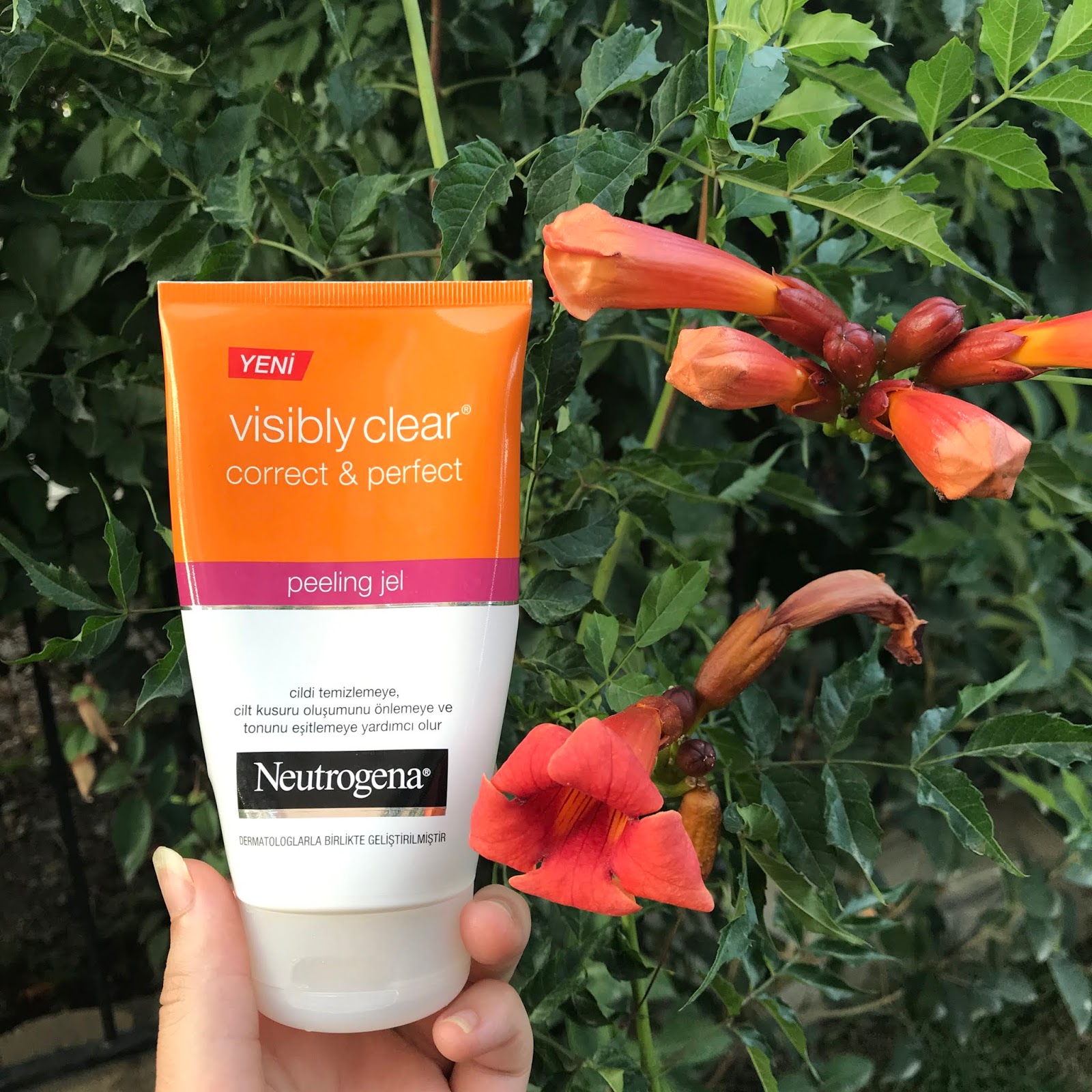 Палетка консилеры революшен. Коррекция clear. Correct perfect. Clear correct. Clear correct.