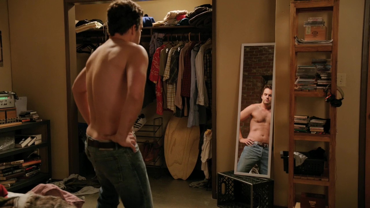 Jake Johnson shirtless in New Girl 1-04 "Naked" .