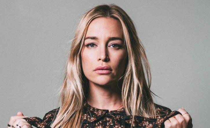 Turn Up Charlie - Piper Perabo, JJ Feild & Frankie Hervey to Star in Netflix Series 