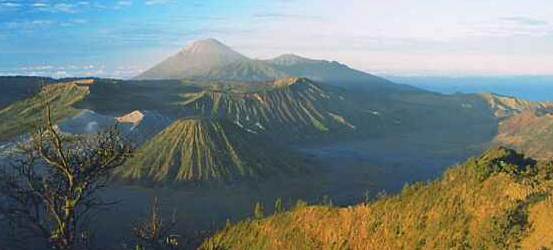 7 Highest Mountain In Indonesia | Everything about Nusantara