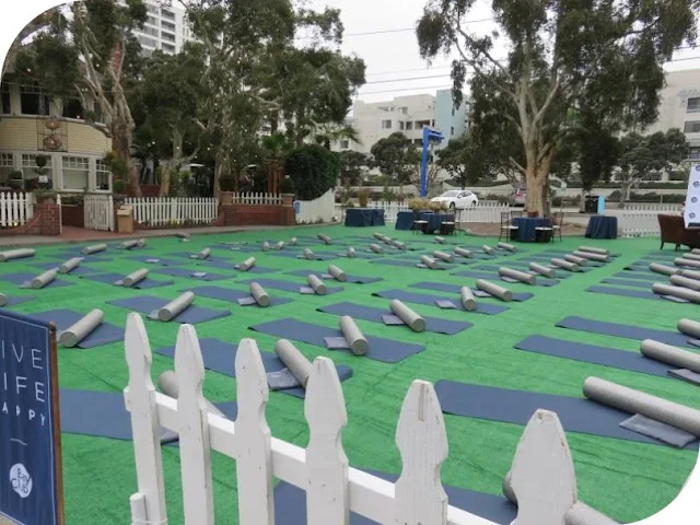 From Venice Beach to Santa Monica: Outdoor Yoga