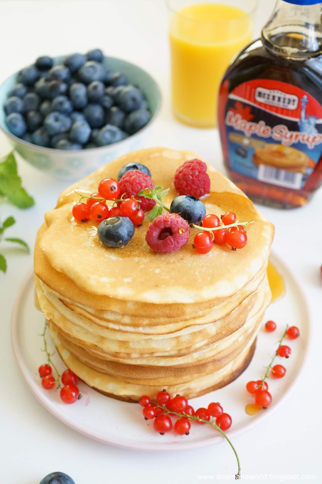 My space, my world. Ana Mari's world. Pancakes z syropem klonowym i