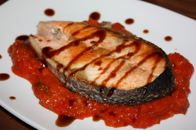  salmón con pisto y reducción de Pedro Ximénez 