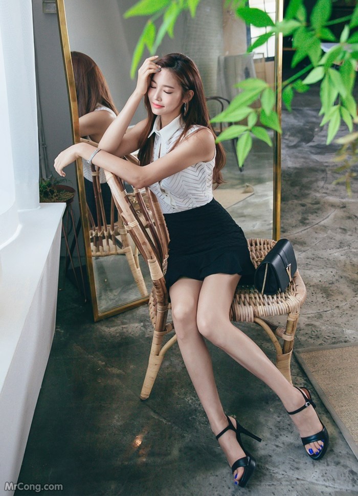 Beautiful Park Jung Yoon in fashion photoshoot in June 2017 (496 photos) photo 4-15