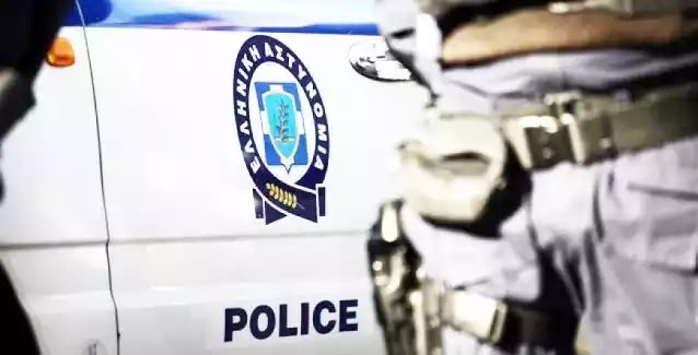 Αγριο έγκλημα στα Πετράλωνα: Στον εισαγγελέα ο 21χρονος που δολοφόνησε εν ψυχρώ τον νονό του Αγριο έγκλημα στα Πετράλωνα: Στον εισαγγελέα ο 21χρονος που δολοφόνησε εν ψυχρώ τον νονό του