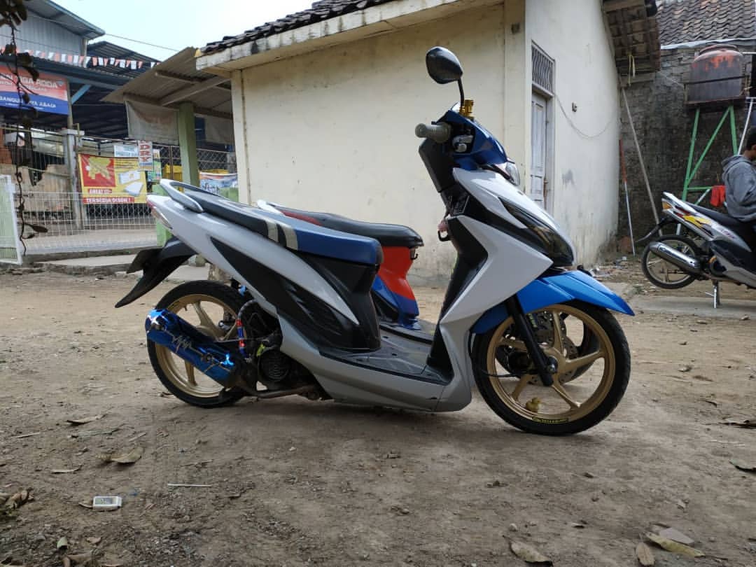 Ide Modifikasi Motor Vario 110 Fi Gaya Babylook Kekinian