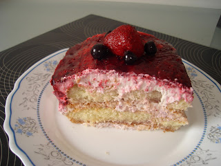 Tiramisu cu fructe de padure