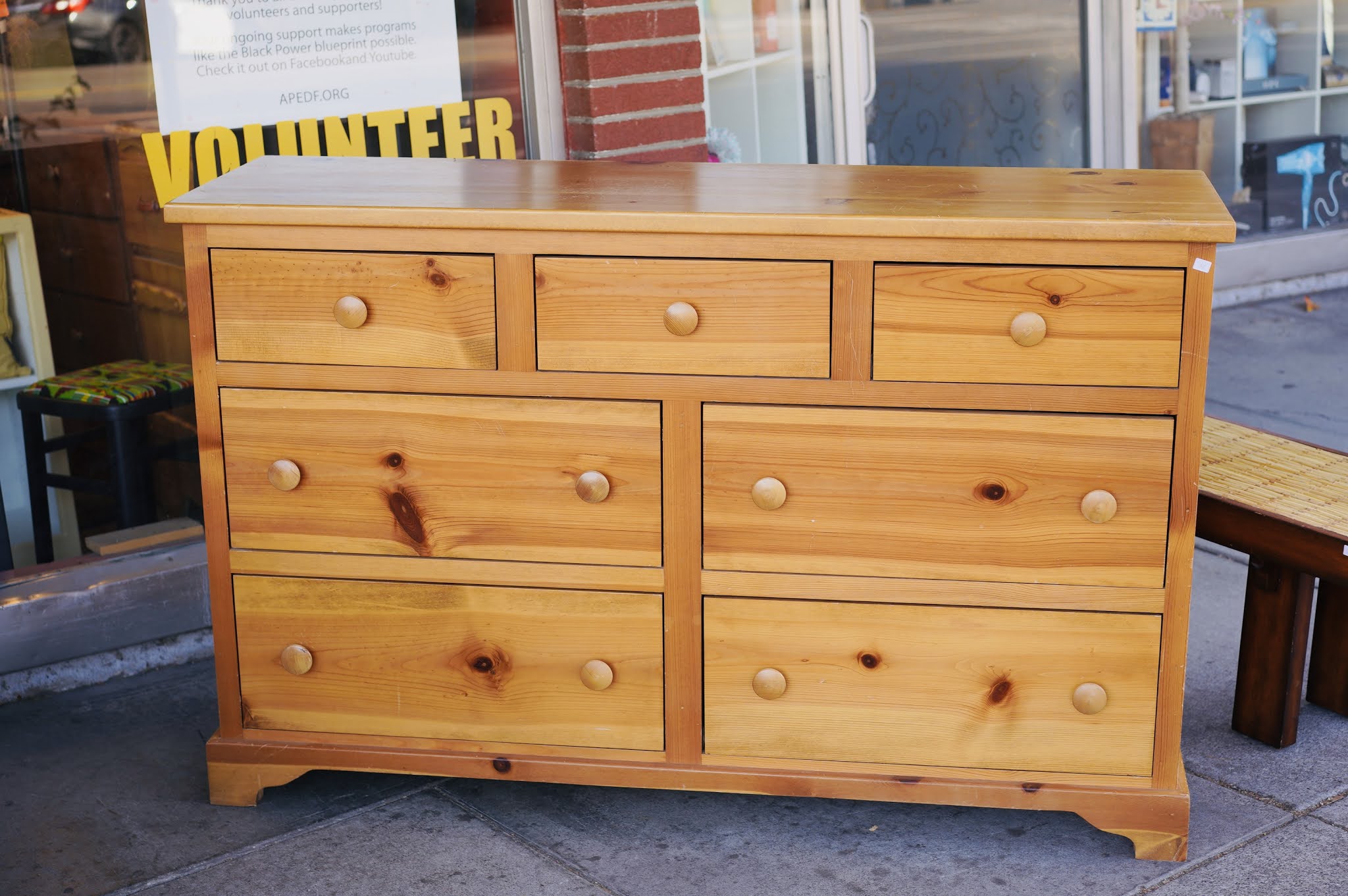 UHURU FURNITURE & COLLECTIBLES SOLD 101494 Knotty Pine 7 Drawer