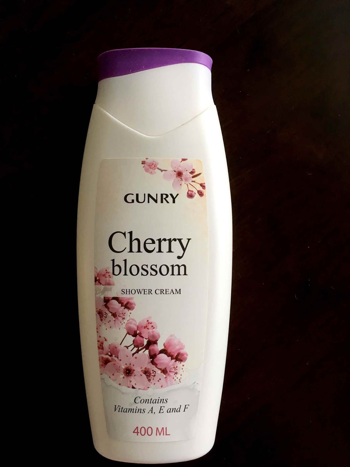 Skincare Notebook Gunry Cherry Blossom Shower Cream 400 ml Review