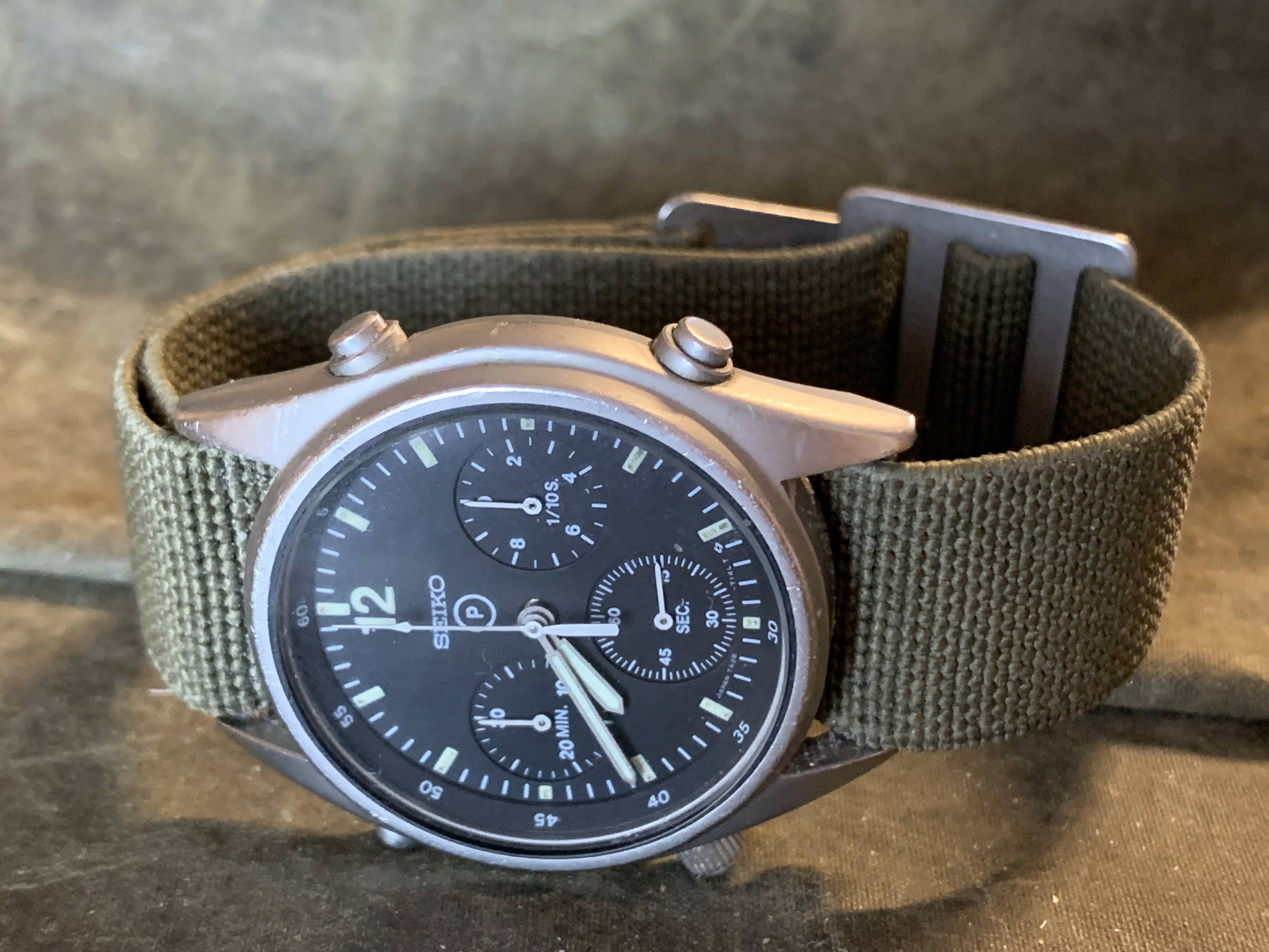 Harry's Vintage Seiko Blog: Seiko Gen 1 (1st Generation) 7A28-7120 Royal  Air Force flight crew issued military analog chronograph