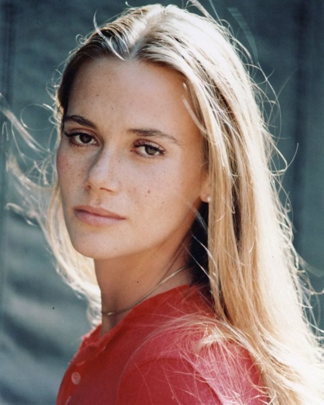 35 Beautiful Photos of Peggy Lipton in the 1960s and '70s.