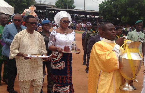 governor willie obiano wife chrism mass governor willie obiano wife chrism mass