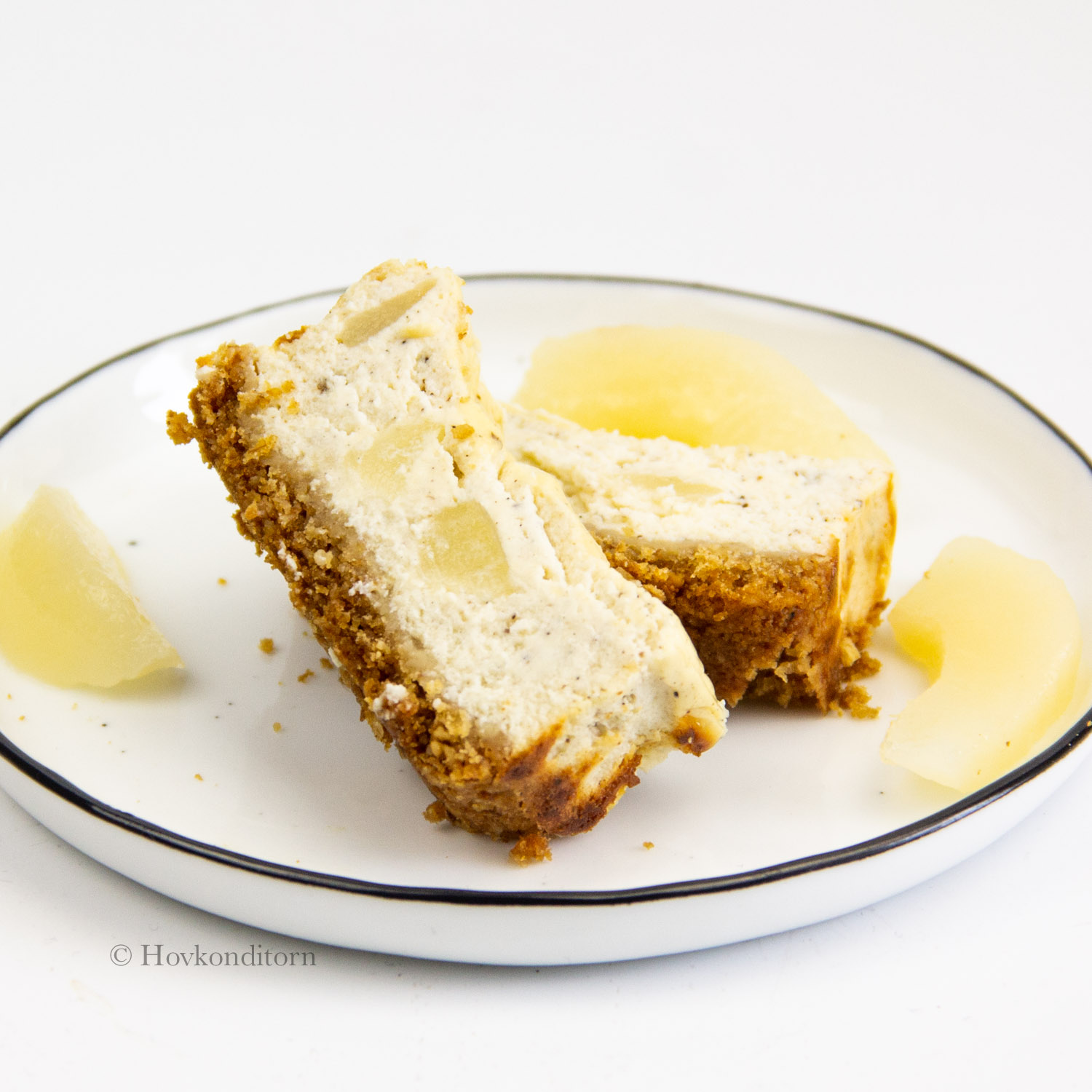PearVanilla Quark Cake