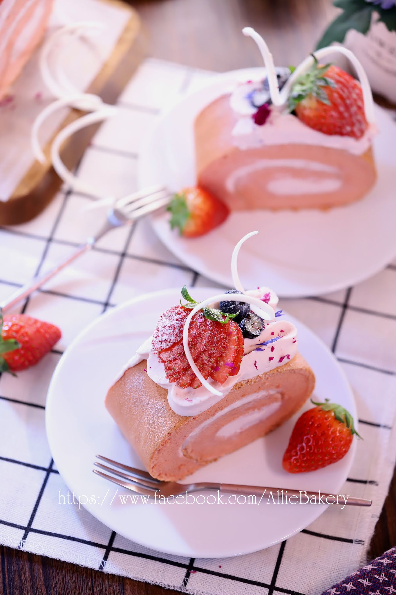 Allie's private paradise: 草莓蛋糕卷