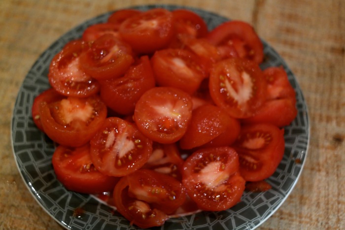 kuoritut tomaatit