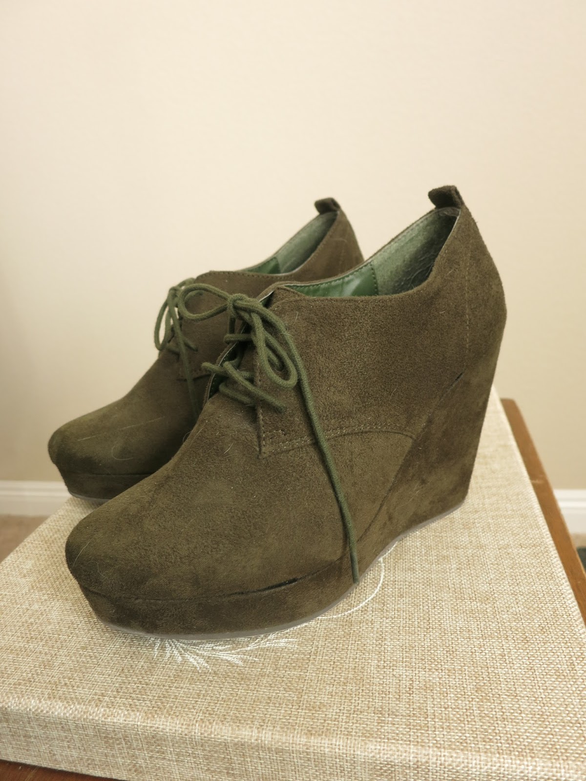 colorblind boutique: {SALE} Olive Green Suede Wedges
