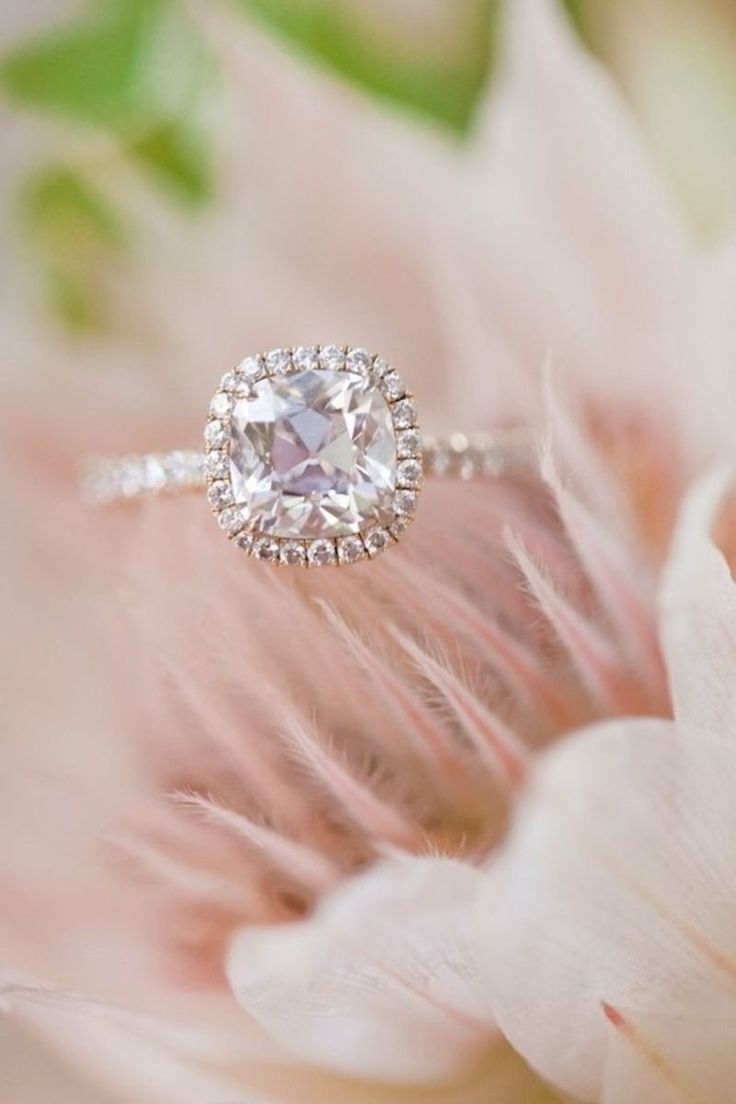 The most popular wedding rings Glamorous wedding rings
