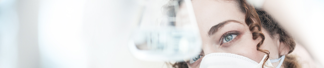 memilih lensa kontak yang sehat dan cantik alami