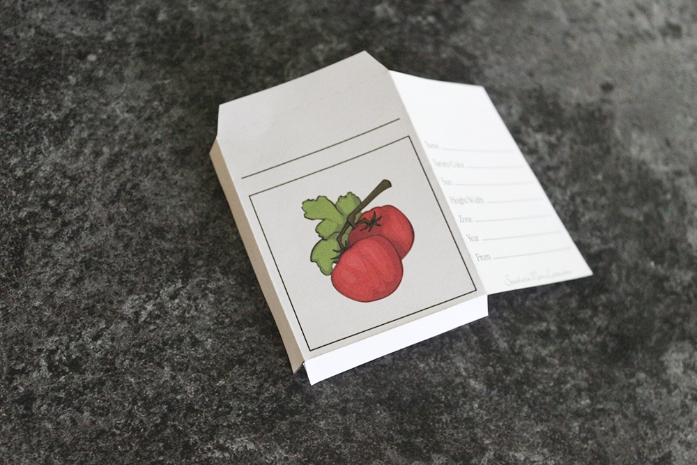 Southern Mom Loves: Garden Heirloom Seed Packet {Free Printable!}