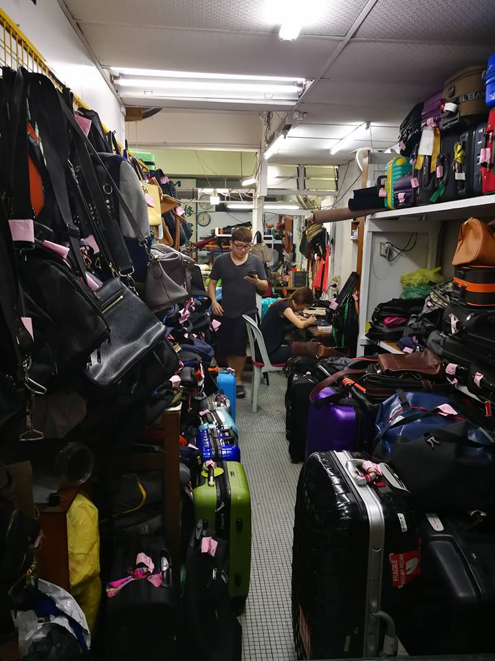 Shop kedai bag near me Online