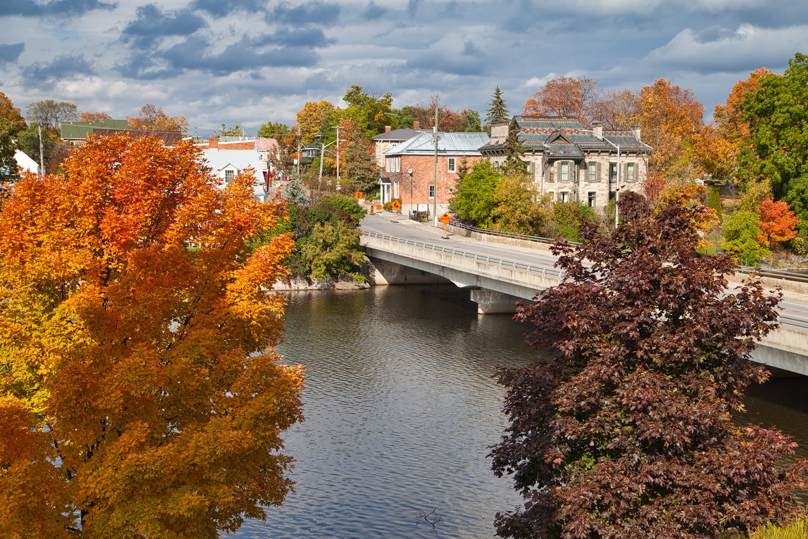 Charming Almonte Bold Past and Vibrant Present Explore the World