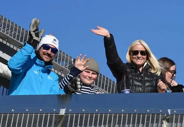 Queen Sonja, Crown Prince Haakon, Crown Princess Mette-Marit, Princess Ingrid Alexandra, Prince Sverre Magnus and Queen Margrethe