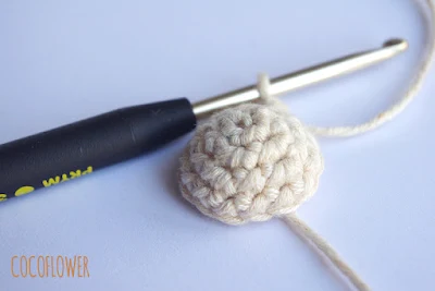 Free Easter Chicken tutorial  - Do It Yourself  by CocoFlower - Crocheted Hen