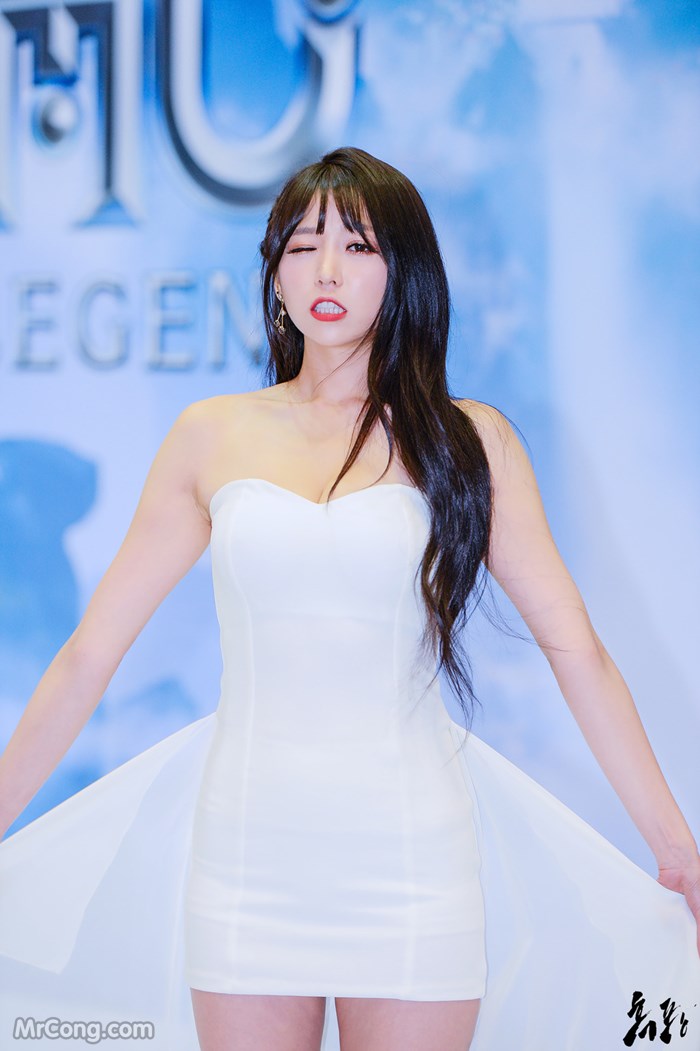 Lee Eun Hye's beauty at G-Star 2016 exhibition (45 photos)